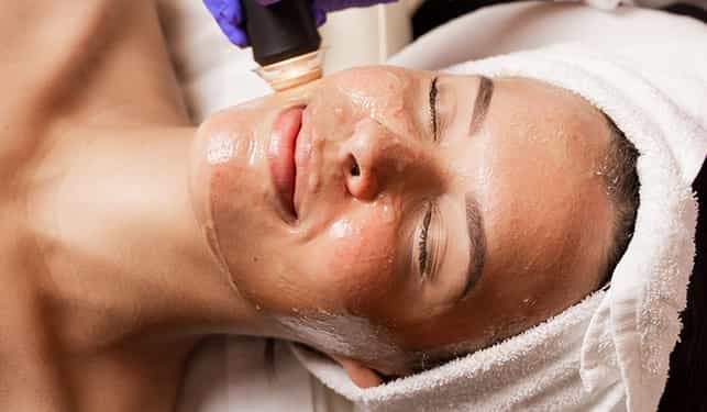 Illuminate Facial